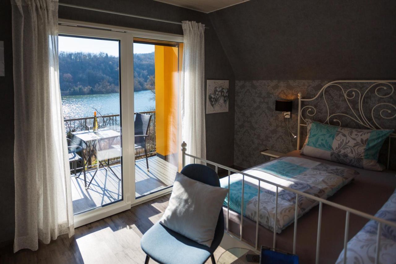 Der Weinladen Apartment Krov Ngoại thất bức ảnh