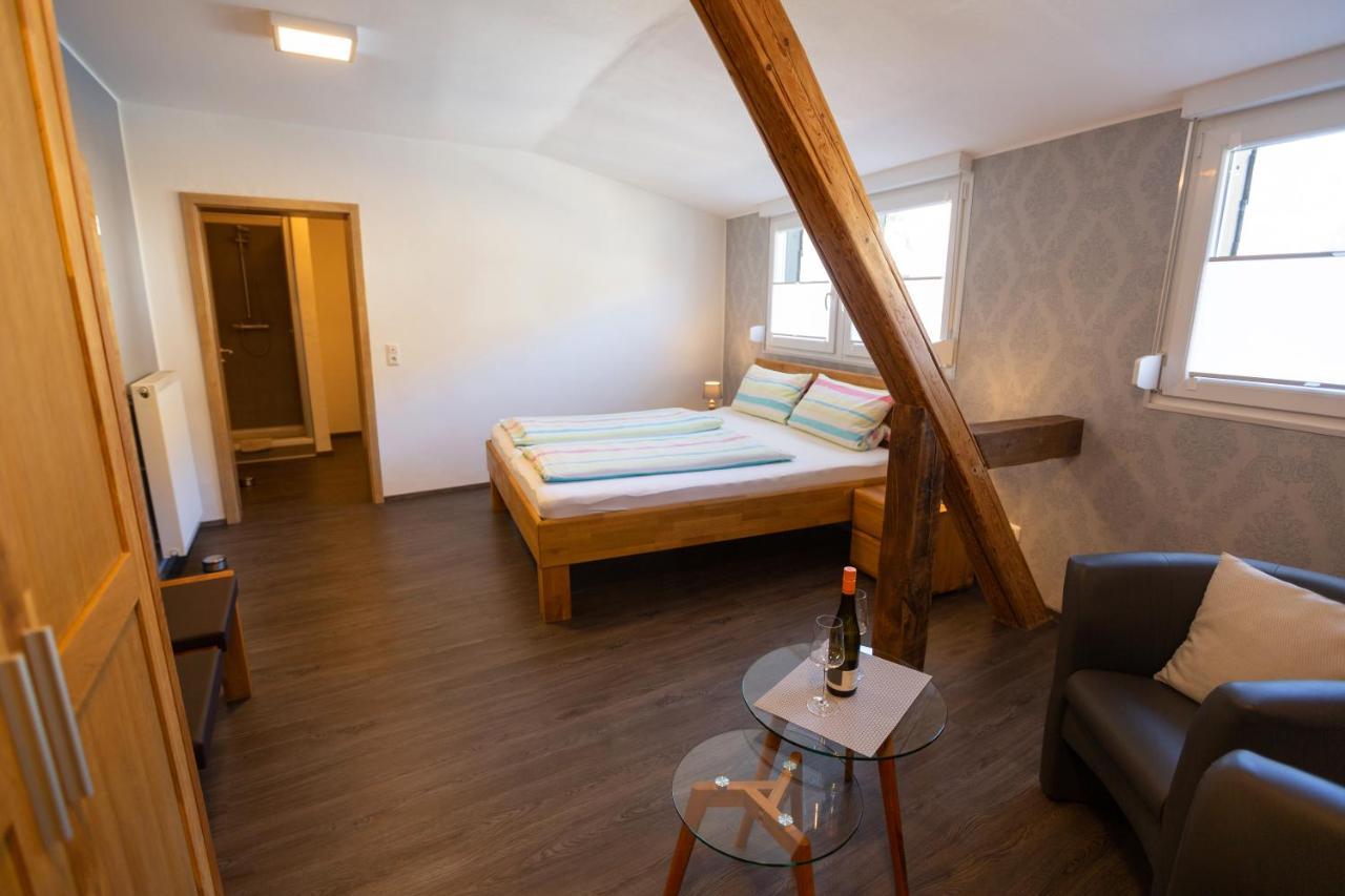 Der Weinladen Apartment Krov Ngoại thất bức ảnh