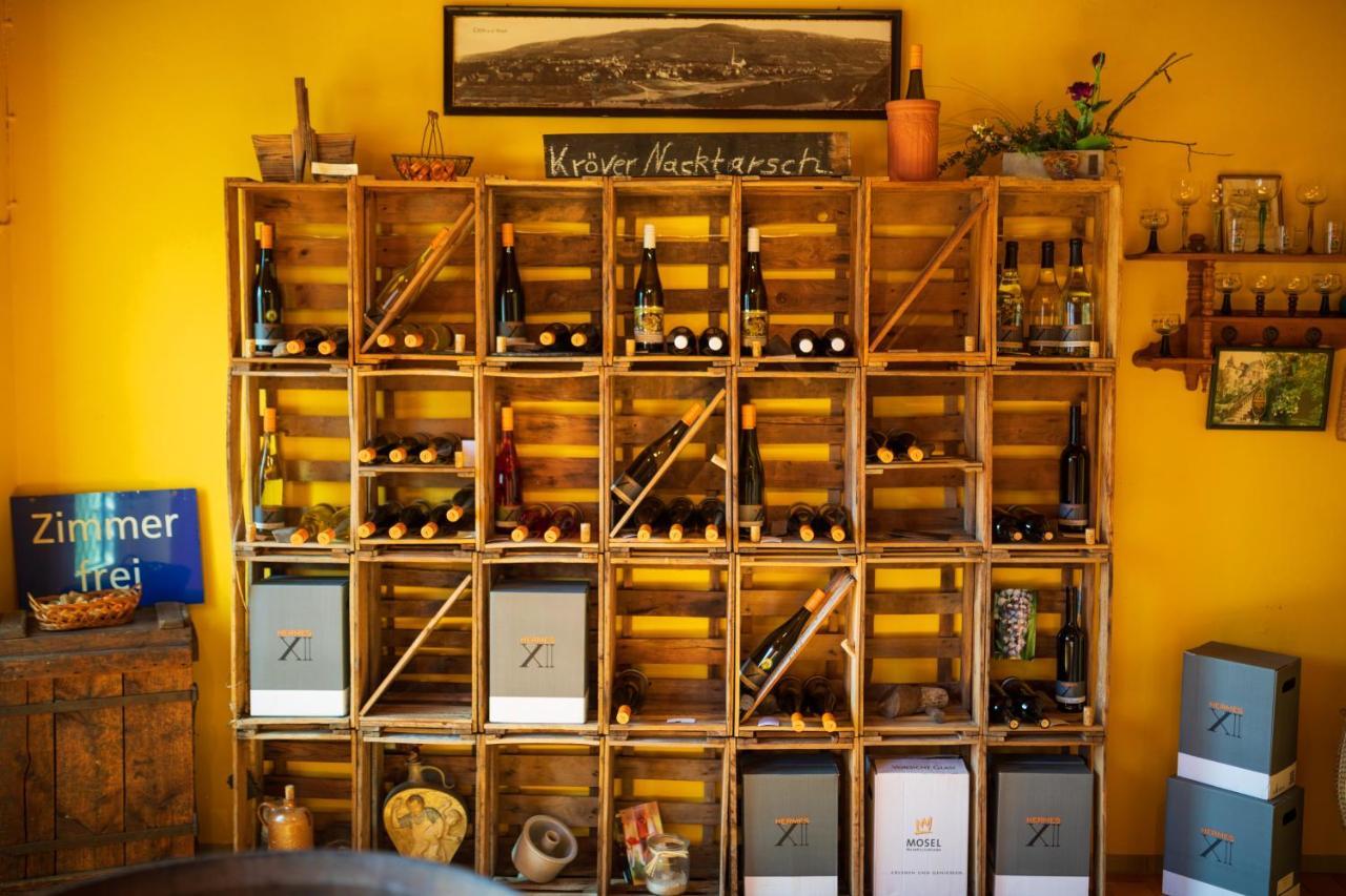 Der Weinladen Apartment Krov Ngoại thất bức ảnh