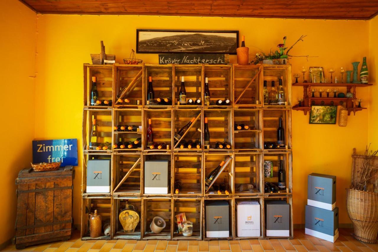 Der Weinladen Apartment Krov Ngoại thất bức ảnh