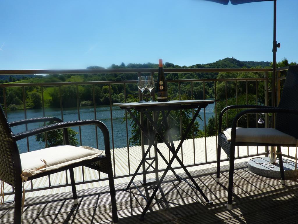 Der Weinladen Apartment Krov Ngoại thất bức ảnh