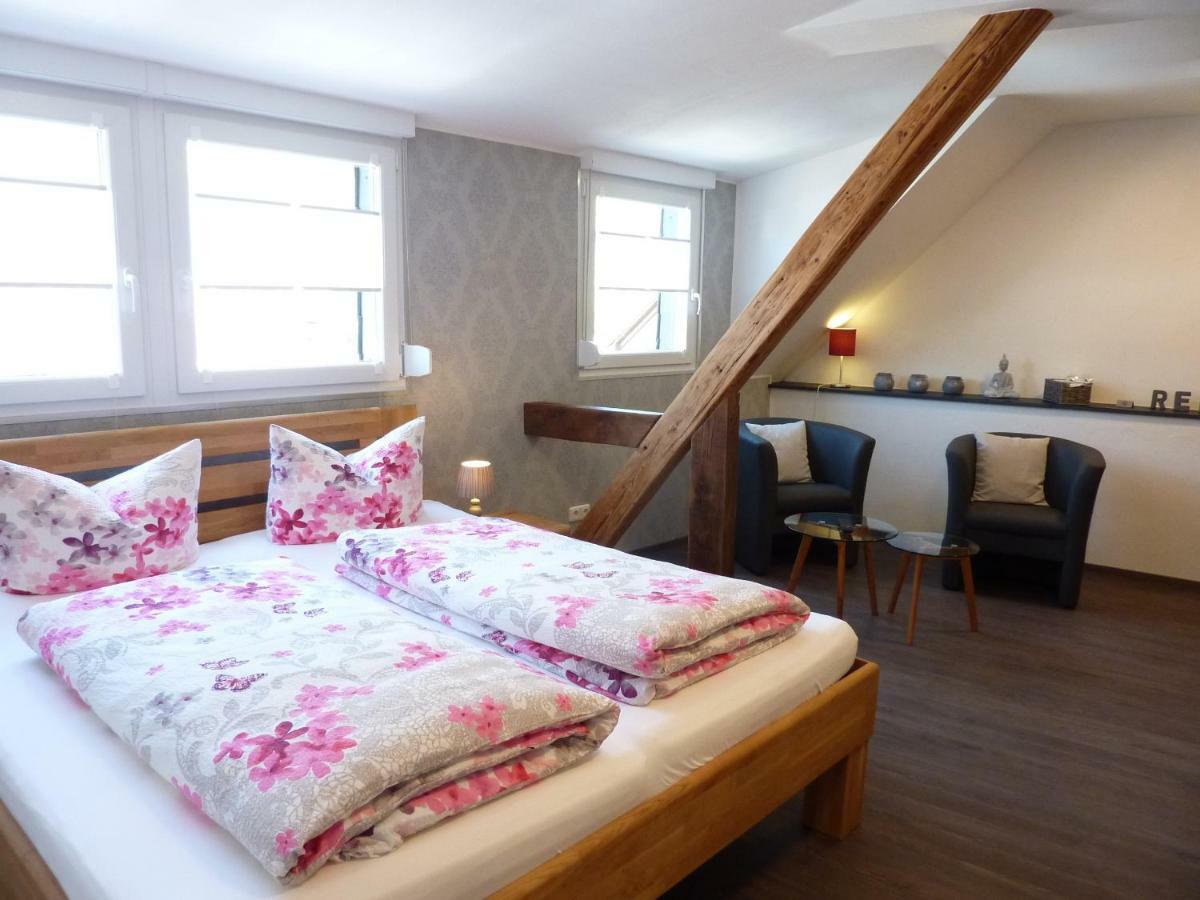 Der Weinladen Apartment Krov Ngoại thất bức ảnh