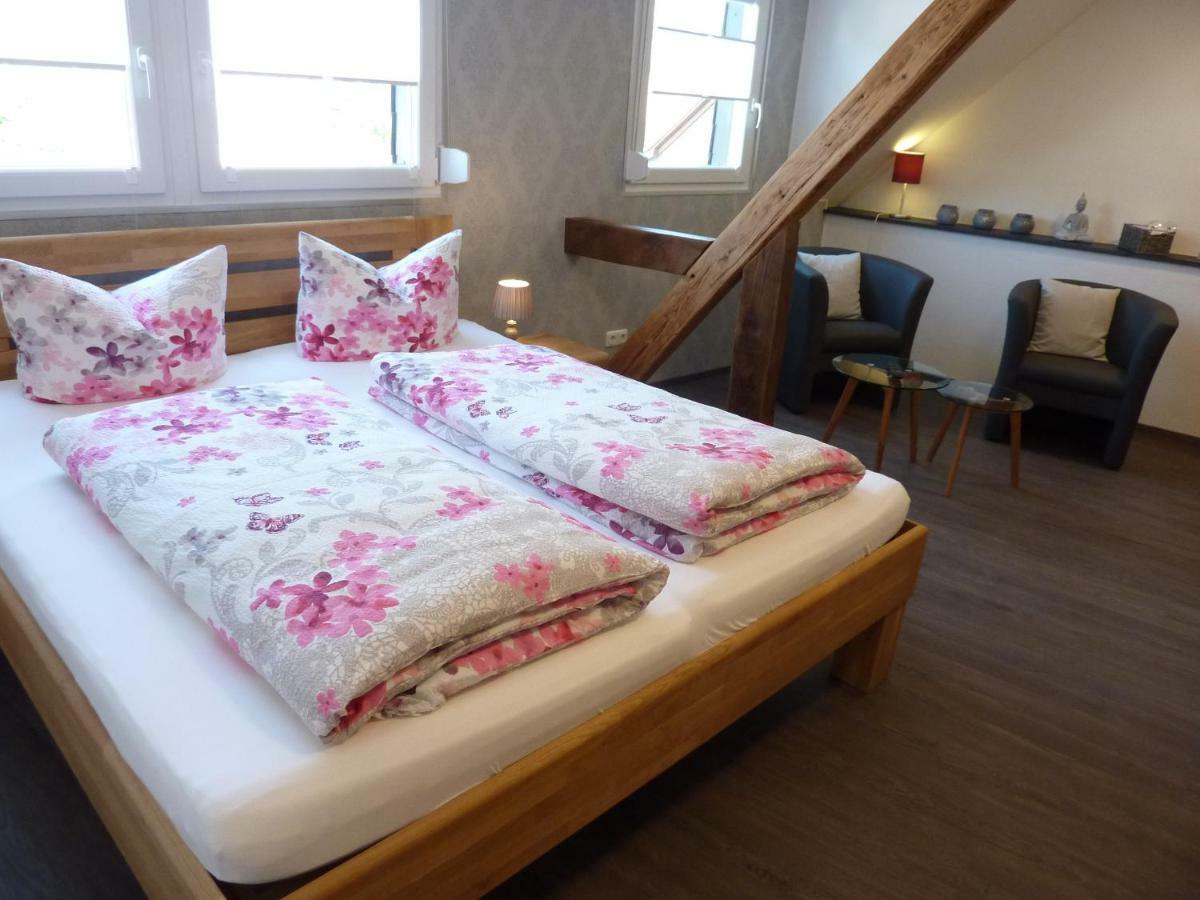 Der Weinladen Apartment Krov Ngoại thất bức ảnh