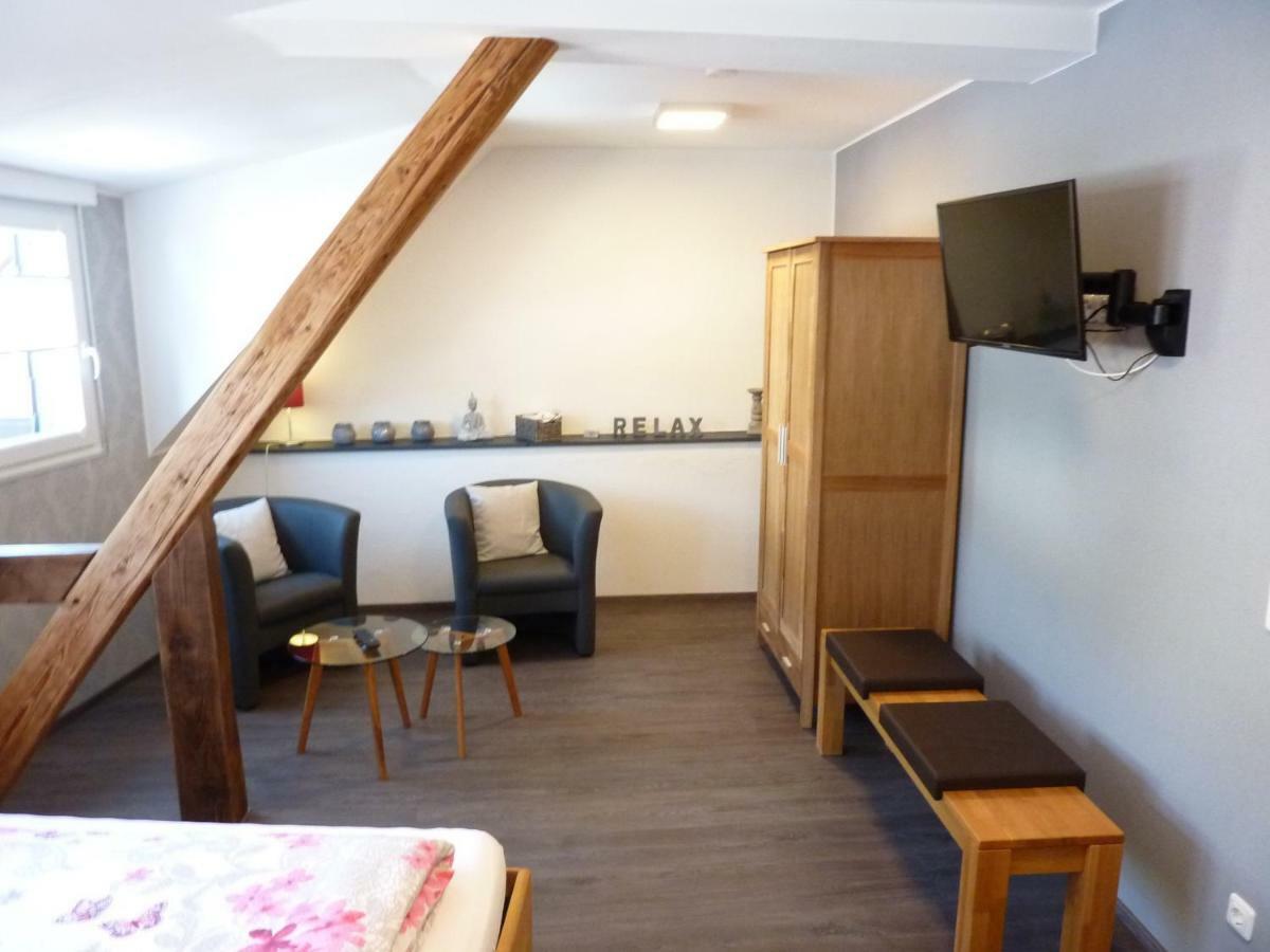 Der Weinladen Apartment Krov Ngoại thất bức ảnh